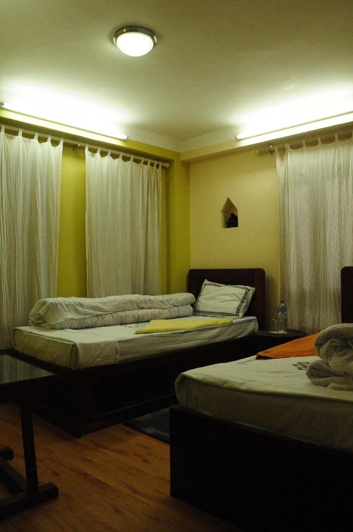 Sunny Guest House And Cafe Bhaktapur Exterior foto