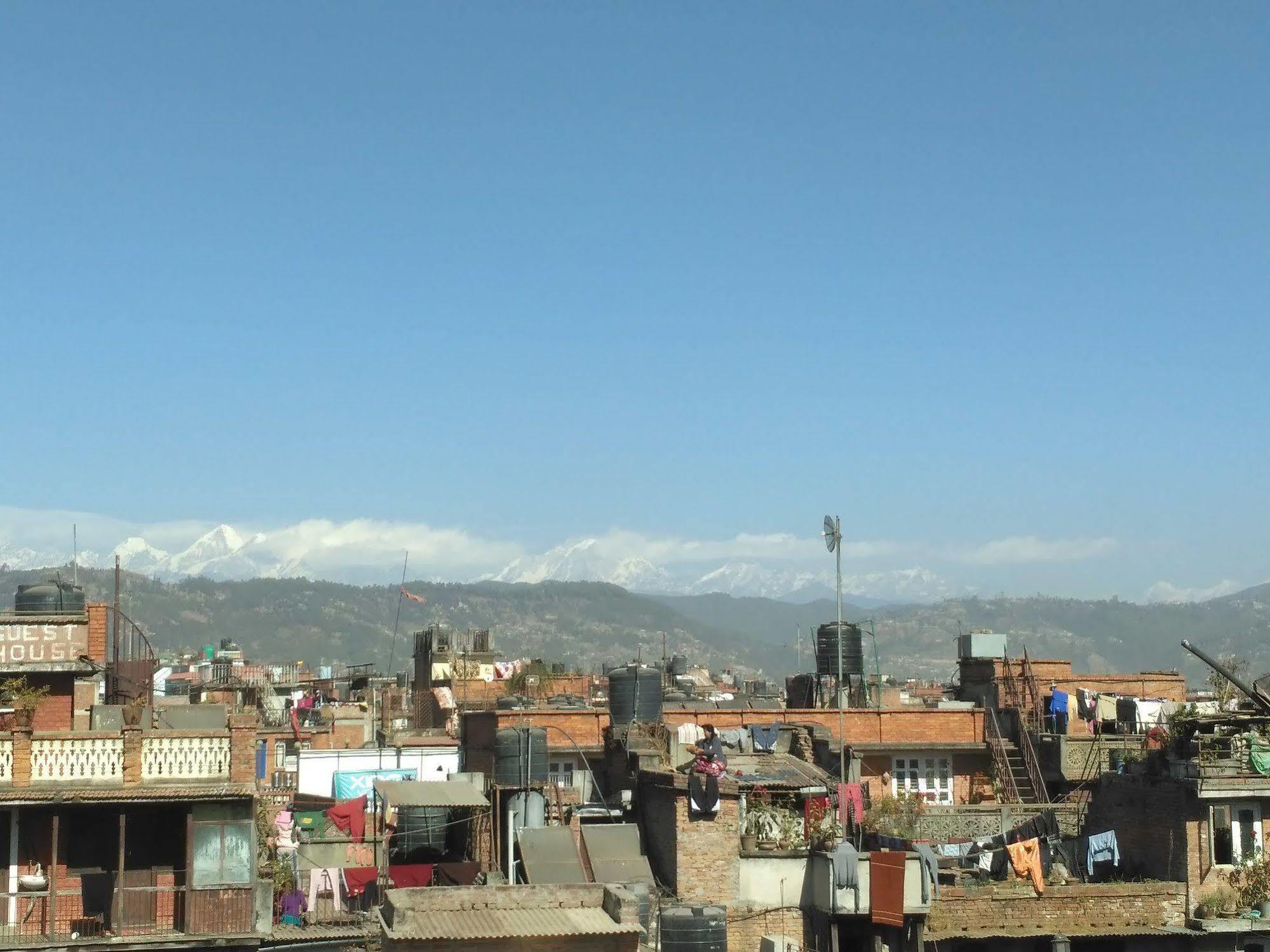Sunny Guest House And Cafe Bhaktapur Exterior foto